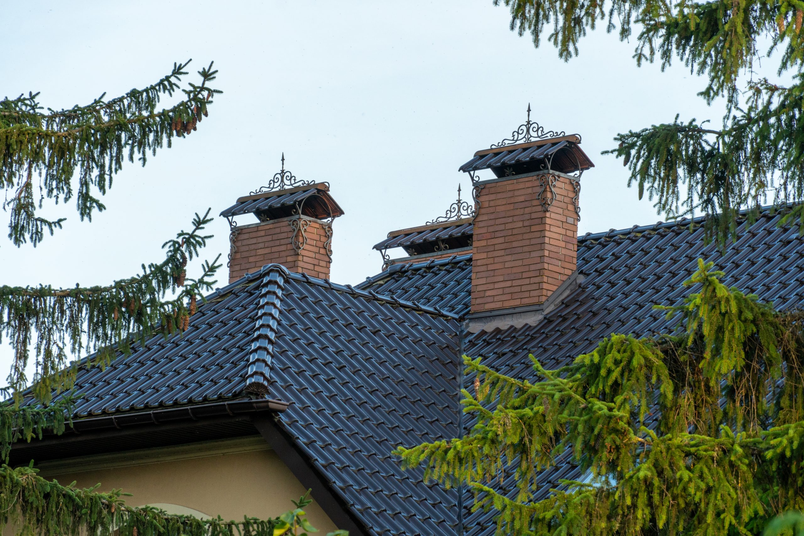 Buying a Home with a Chimney? Here’s What You Need to Know